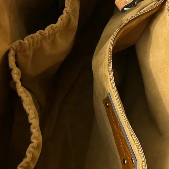 Patricia Nash 2fer Signature Map Print Leather Tote w/Pouch Approx. 15 x 11 x3.5 - Picture 10 of 17